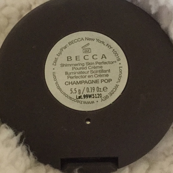 BECCA ~ SHIMMERING SKIN PERFECTOR ~ POURED CRÈME - Picture 7 of 7